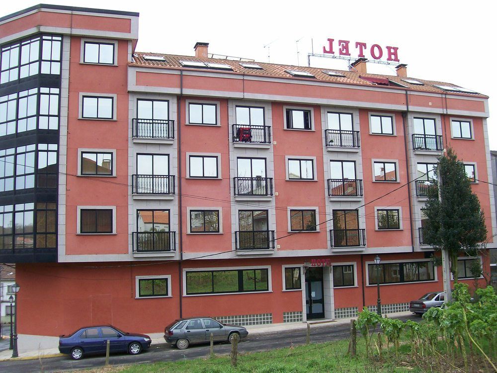 Hotel Restaurante Pontiñas Lalín Exterior foto
