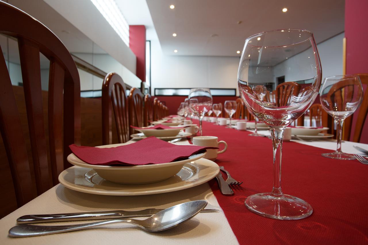 Hotel Restaurante Pontiñas Lalín Exterior foto
